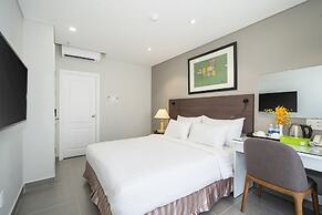 Parkhill Hotel & Apartment