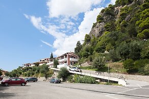 Glyfada Corfu Houses