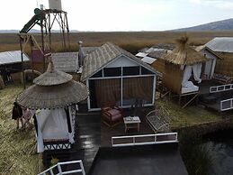 Uros Lake Titicaca Lodge