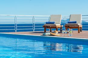 Iris Villas Lefkada - Karavi Villa