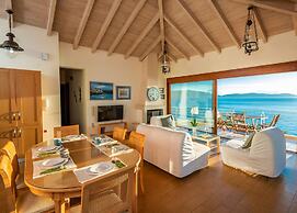 Iris Villas Lefkada - Karavi Villa