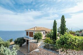 Iris Villas Lefkada - Karavi Villa