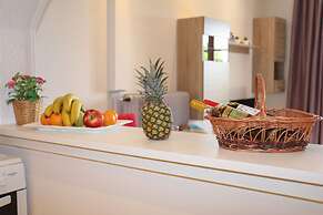 Chrissomallis Apartments