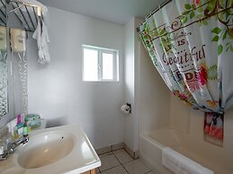 Baker City Motel & RV Park