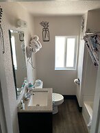 Baker City Motel & RV Park