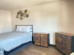 Baker City Motel & RV Park