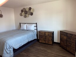 Baker City Motel & RV Park