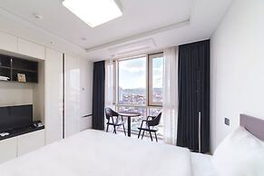 The Venezia Suite Hotel