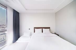 The Venezia Suite Hotel