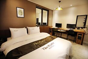 Two Heart Hotel