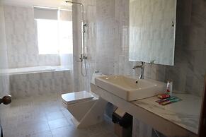 LY Residence Suite & Apartment