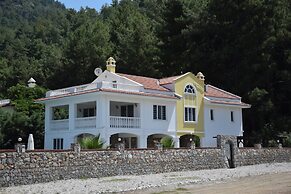 Villa Xclusive by Turkish Lettings