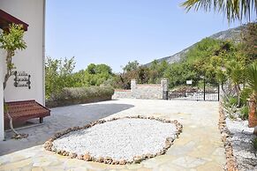 Villa Paradise by Turkish Lettings