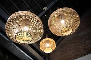 KhunLuang Hostel - Adults Only