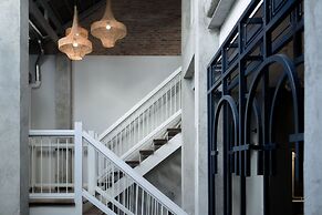 KhunLuang Hostel - Adults Only