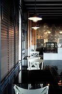 KhunLuang Hostel - Adults Only