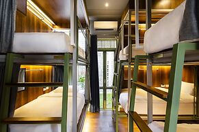 KhunLuang Hostel - Adults Only