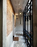 KhunLuang Hostel - Adults Only