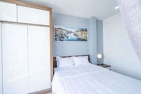 7S Hotel Hoang Anh & Apartment