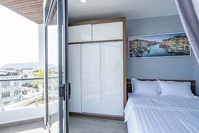 7S Hotel Hoang Anh & Apartment