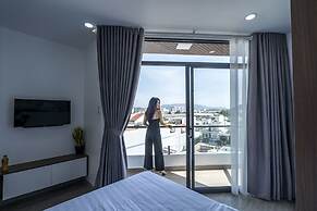 7S Hotel Hoang Anh & Apartment