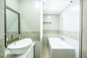 7S Hotel Hoang Anh & Apartment