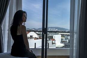 7S Hotel Hoang Anh & Apartment