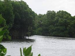 Beach Lagoon Guest House