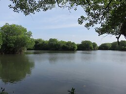 Beach Lagoon Guest House