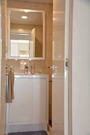 Renovated White 3BD next to Beach - Pool