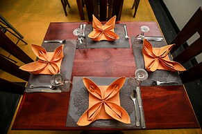 Yala Hotel River Front