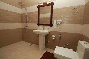 Yala Hotel River Front