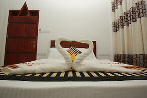 Yala Hotel River Front