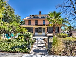 Adora Inn