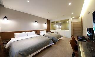 Gimpo Assem Hotel