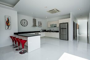 Kamala Contemporary 3 Bedrooms Pool Villa