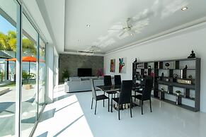 Kamala Contemporary 3 Bedrooms Pool Villa
