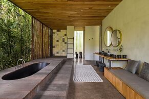 Chameleon Villa Bali