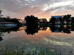 Taiping Lakeview Homestay