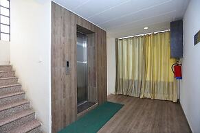 Hotel Sahu Near Kashi Vishwanath Temple Gate