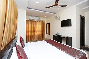 Hotel Sahu Near Kashi Vishwanath Temple Gate