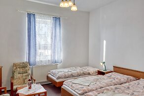 Hotel Alf