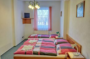 Hotel Alf