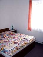 Hotel Alf