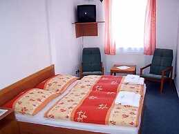 Hotel Alf