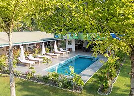 Paradise Lodge