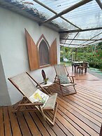 Paradise Lodge