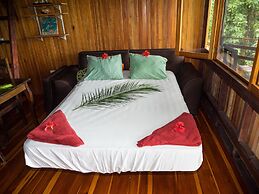 Paradise Lodge