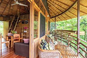 Paradise Lodge