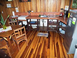 Paradise Lodge